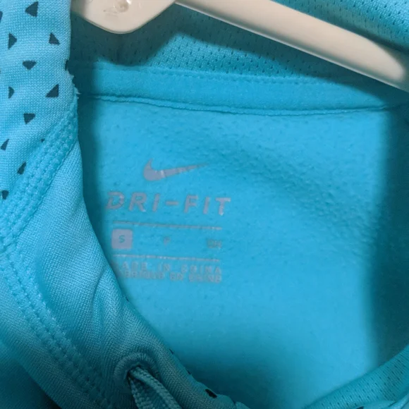 Women's Dri Fit Nike Hoodie - Picture 6 of 7
